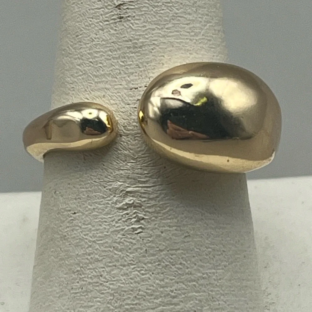Elegant Gold-Tone Dome Statement Women's Ring -Everyday Elegance-Gift